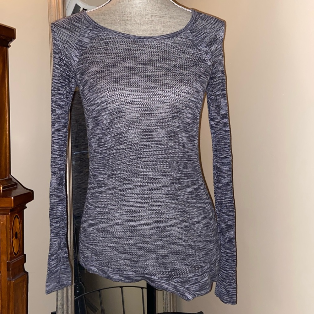 Marled gray long sleeve loose knit sweater Small
